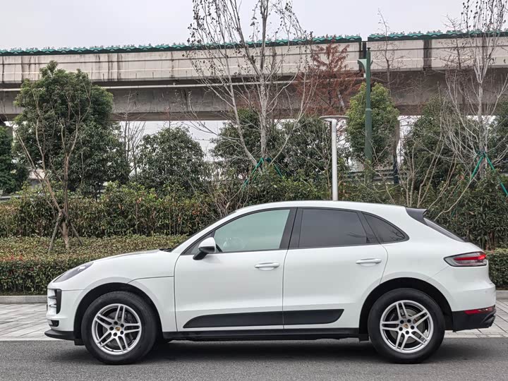 Фото 7 - Porsche Macan