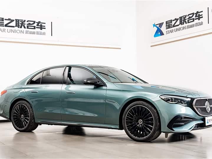 Фото 6 - Mercedes-Benz E-Class