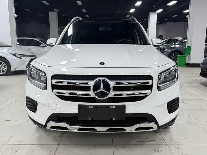 Фото 2 - Mercedes-Benz GLB-Class