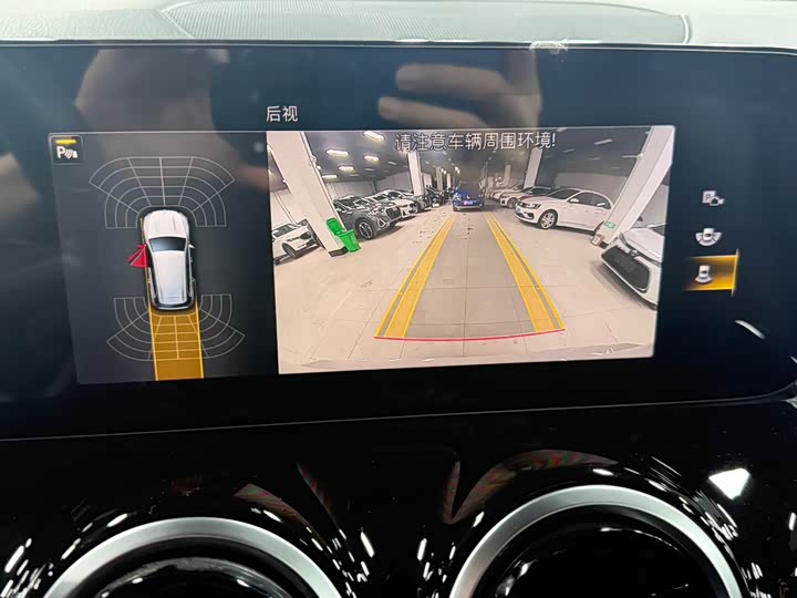 Фото 7 - Mercedes-Benz GLB-Class