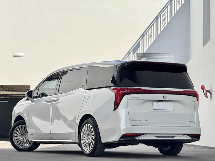 Фото 4 - Buick GL8 Century