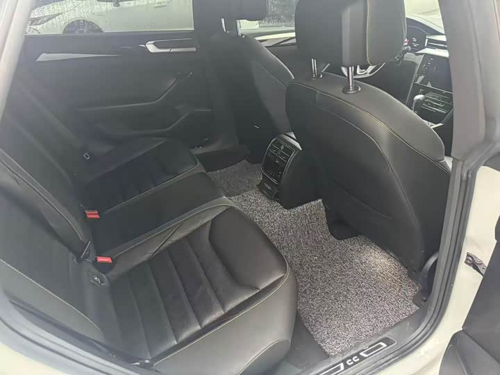 Фото 8 - Volkswagen CC