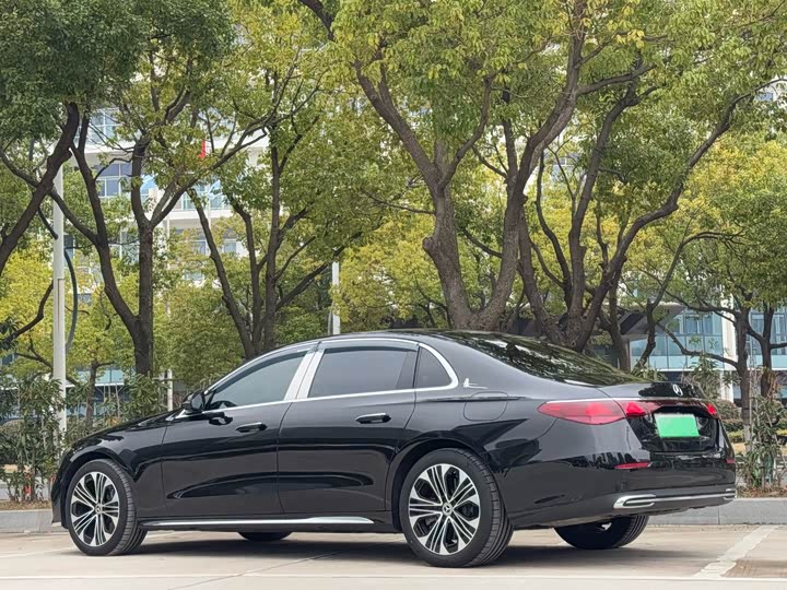 Фото 3 - Mercedes-Benz E-Class Hybrid