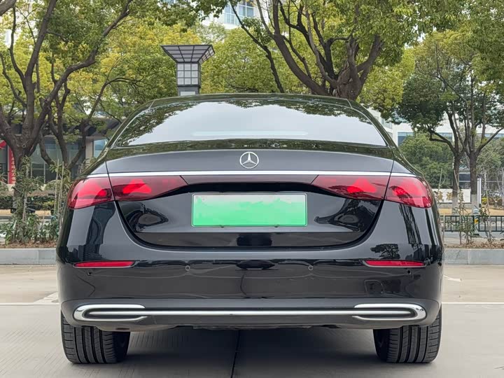 Фото 5 - Mercedes-Benz E-Class Hybrid