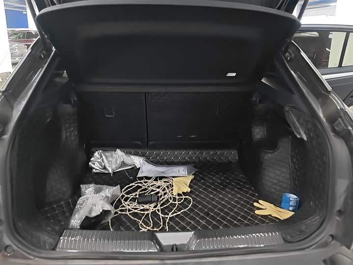 Photo 4 - Volkswagen ID.4 Crozz