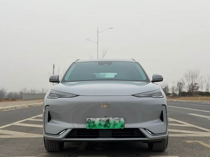 Photo 2 - Geely Galaxy E5