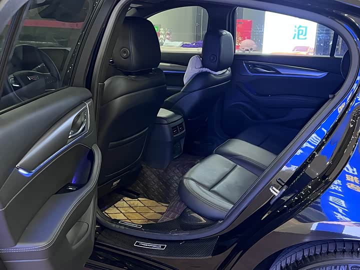 Photo 8 - Cadillac CT5