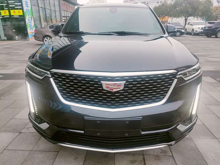 Фото 3 - Cadillac XT6
