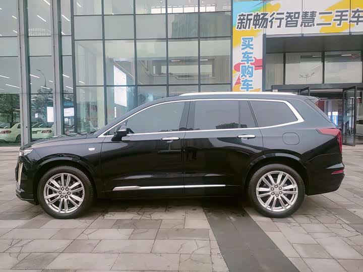 Фото 4 - Cadillac XT6