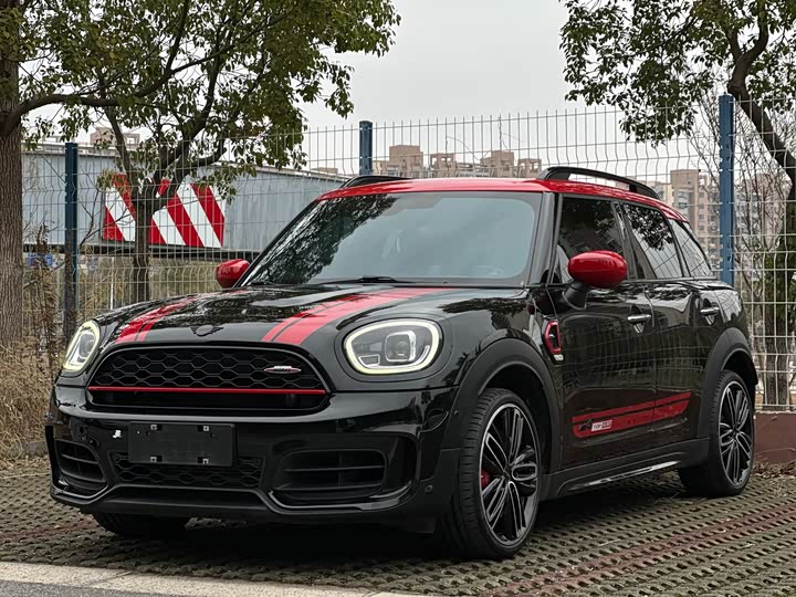 Фото 1 - Mini Countryman JCW