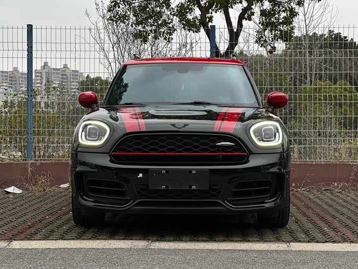 Фото 2 - Mini Countryman JCW