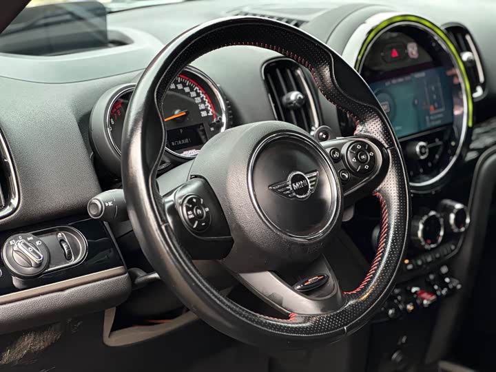 Фото 7 - Mini Countryman JCW