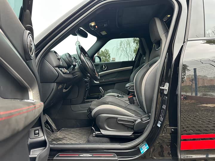 Фото 8 - Mini Countryman JCW