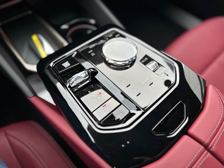 Фото 9 - BMW 5 Series