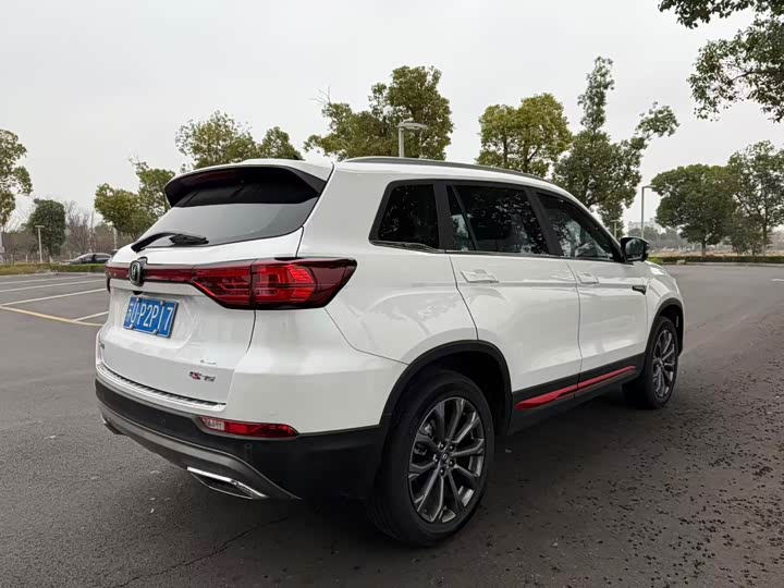 Фото 7 - Changan CS75