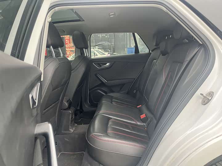 Фото 6 - Audi Q2L