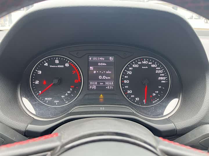 Фото 7 - Audi Q2L