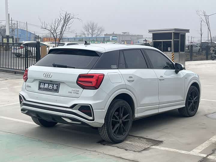 Фото 8 - Audi Q2L