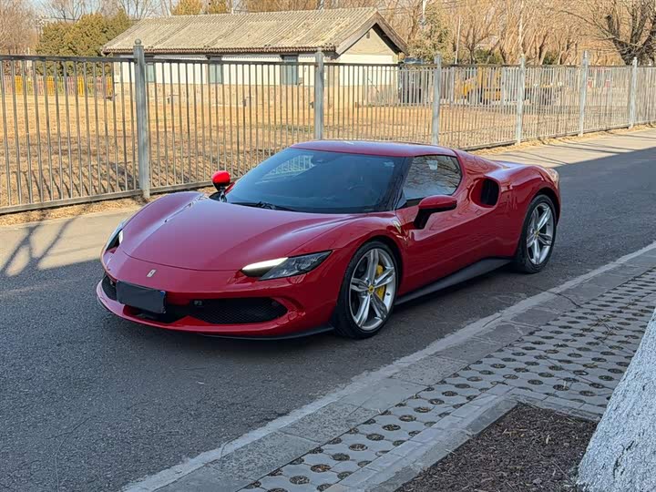Фото 1 - Ferrari 296