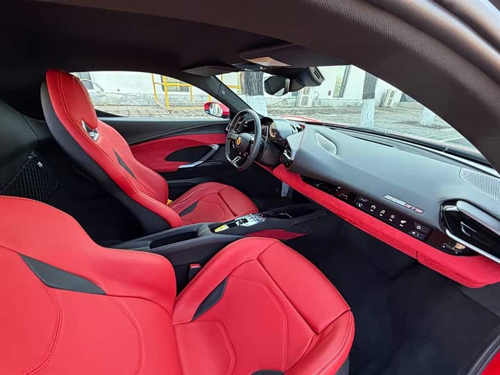 Фото 8 - Ferrari 296