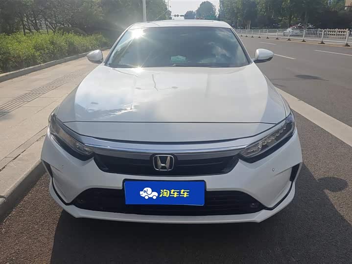 Фото 2 - Honda Inspire