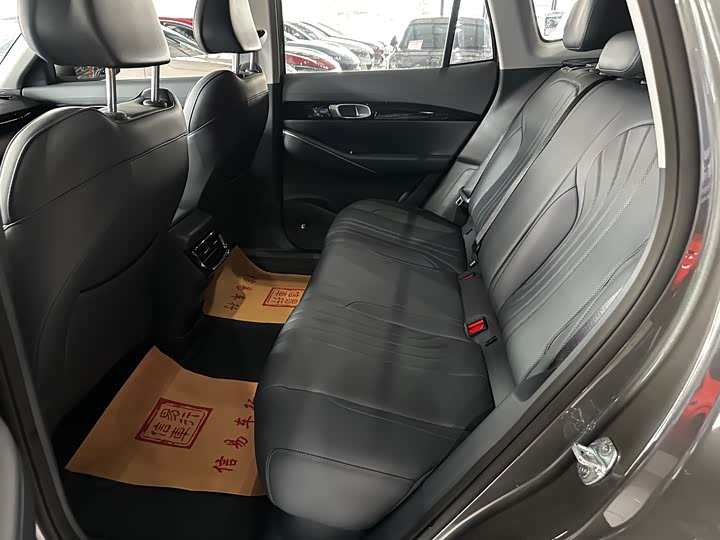 Фото 7 - Geely Galaxy E5