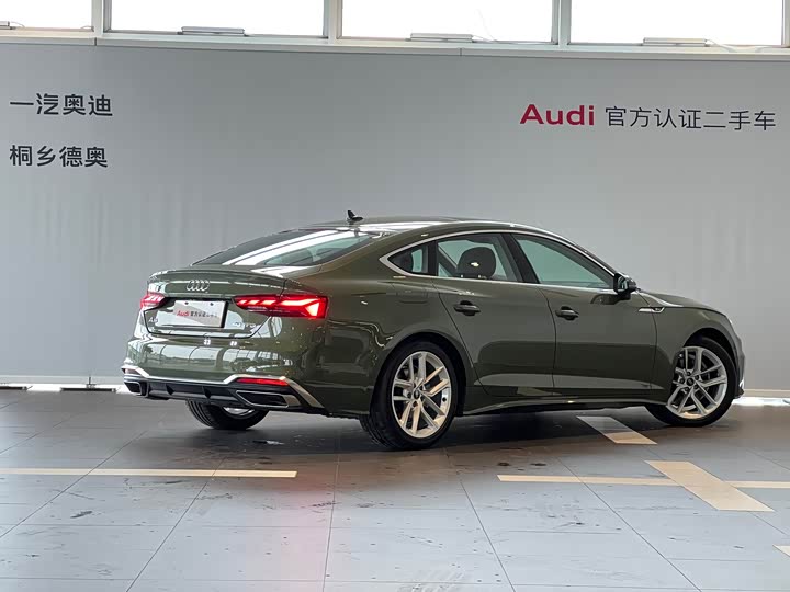 Фото 4 - Audi A5