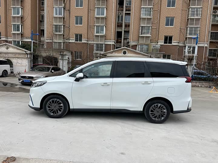 Фото 5 - Maxus Mifa 5