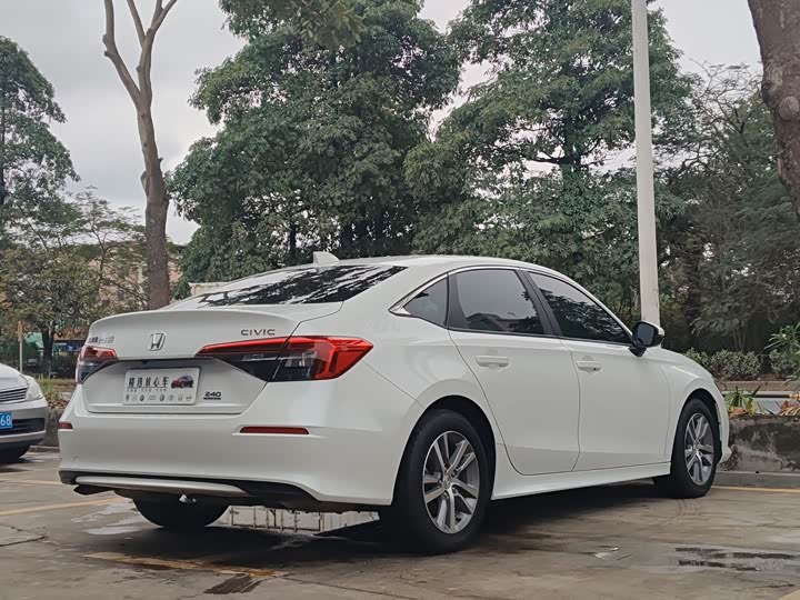 Фото 6 - Honda Civic