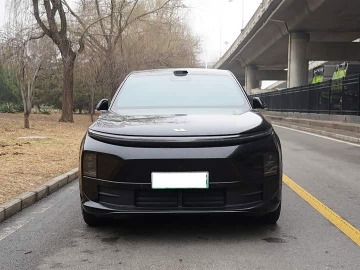 Фото 2 - LiXiang L6