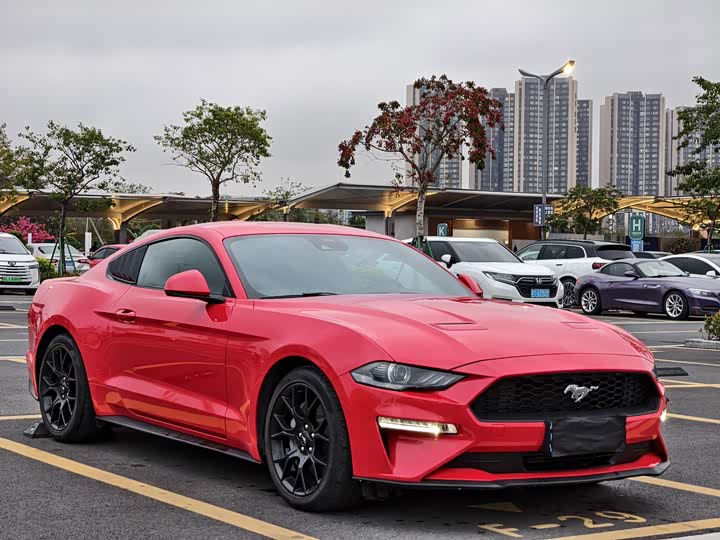 Photo 3 - Ford Mustang