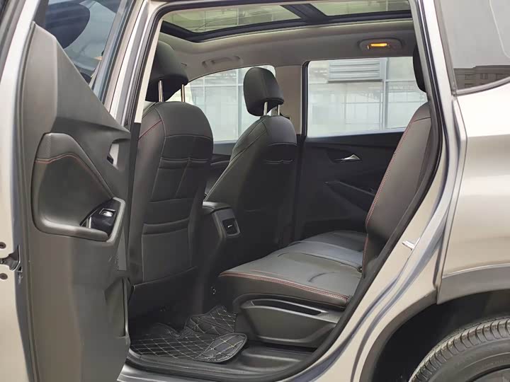 Photo 8 - Chevrolet Orlando