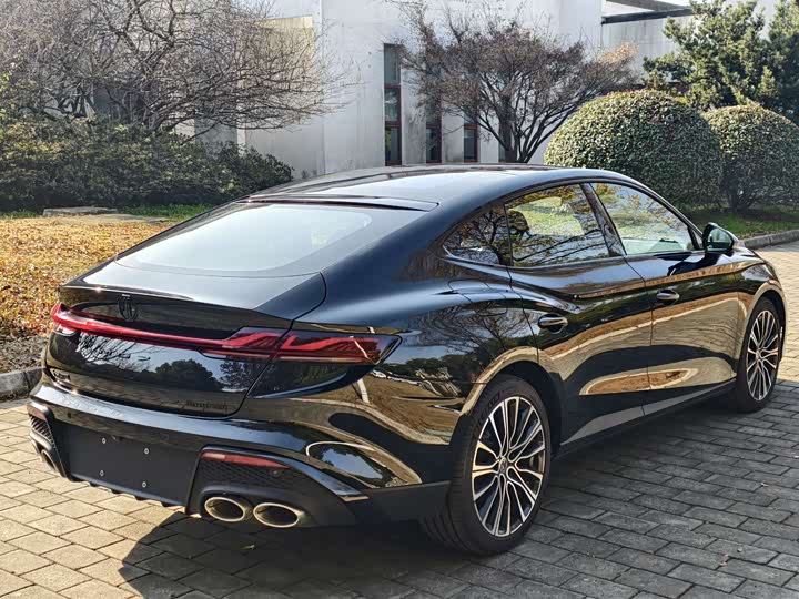 Фото 7 - MG Motor 7