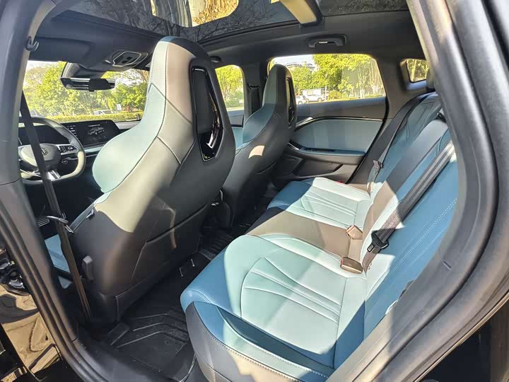 Фото 9 - MG Motor 7