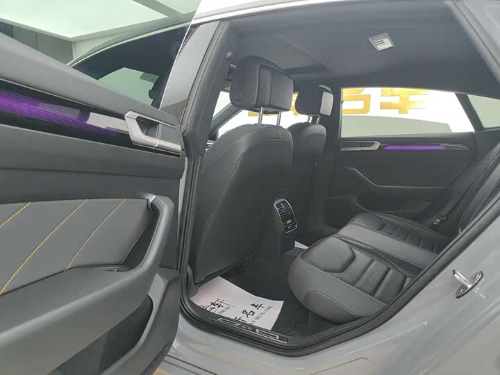 Фото 9 - Volkswagen CC