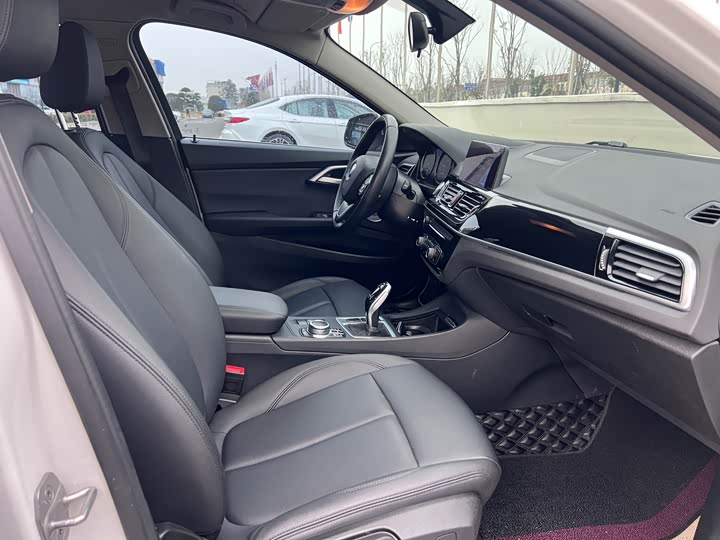 Фото 5 - BMW 1 Series