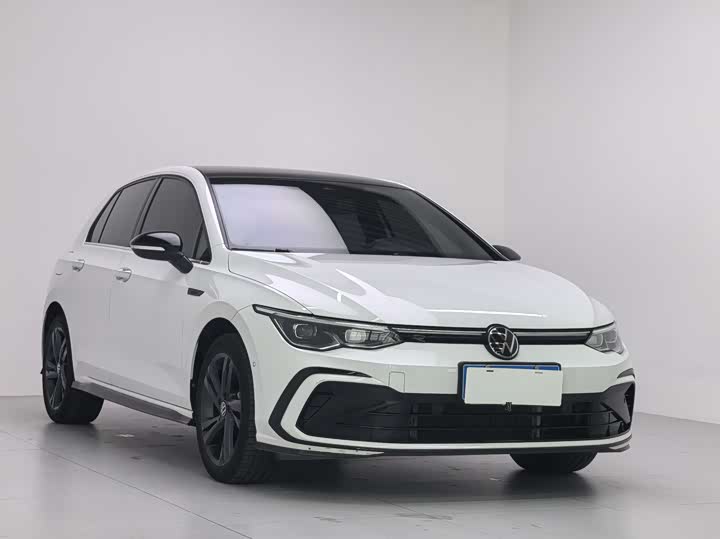 Фото 1 - Volkswagen Golf