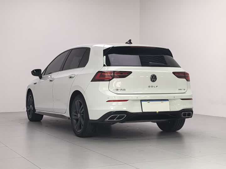 Фото 4 - Volkswagen Golf