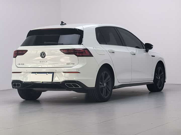 Фото 6 - Volkswagen Golf