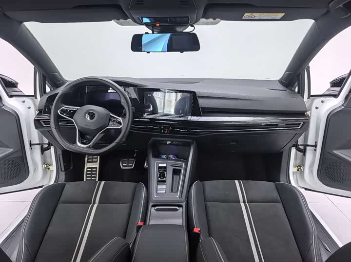 Фото 7 - Volkswagen Golf