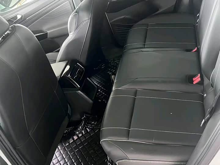 Фото 8 - Volkswagen ID.4 X