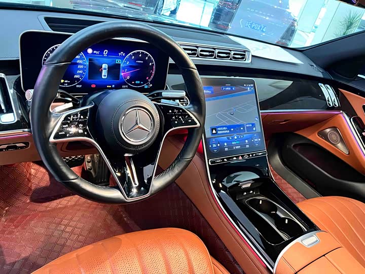 Фото 5 - Mercedes-Benz S-Class