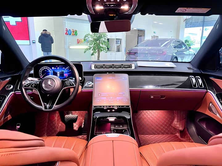 Фото 8 - Mercedes-Benz S-Class