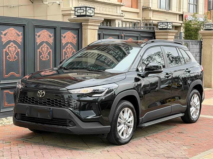 Фото 1 - Toyota Corolla Cross