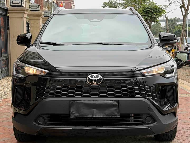 Фото 2 - Toyota Corolla Cross