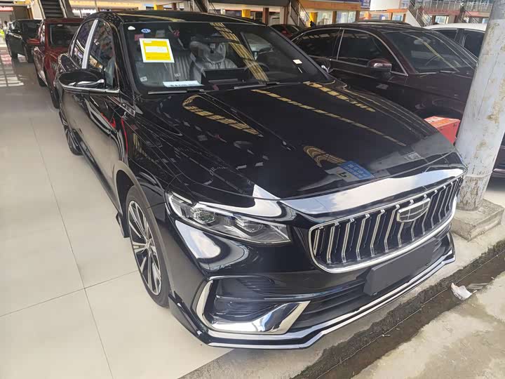 Фото 3 - Geely Preface