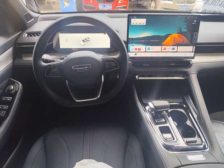 Фото 6 - Geely Preface