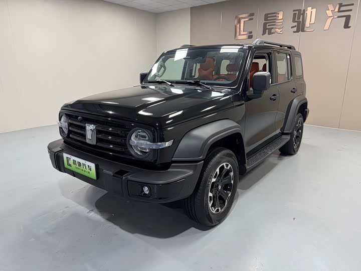 Фото 1 - Tank 300 Hybrid