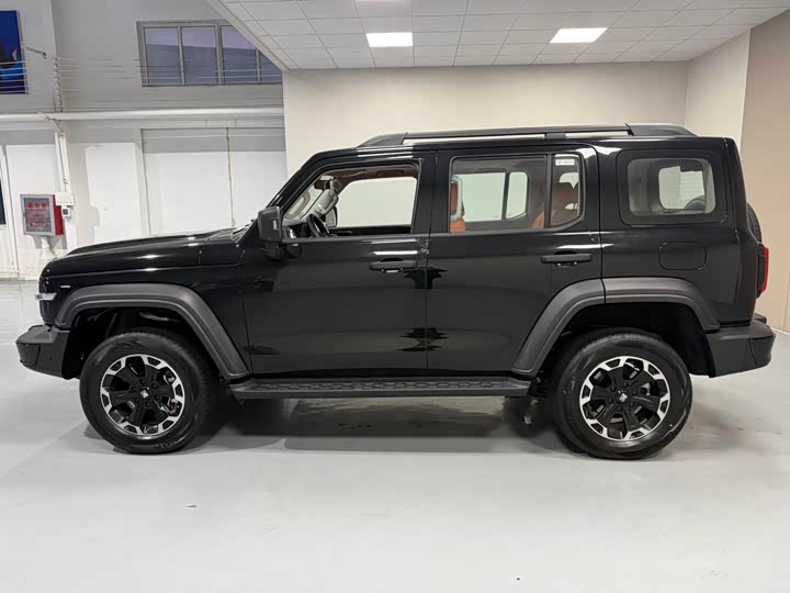 Фото 7 - Tank 300 Hybrid