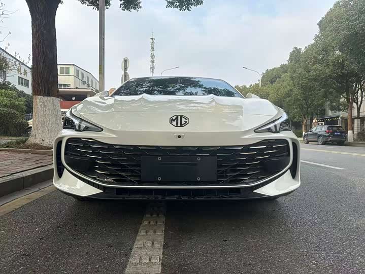 Фото 2 - MG Motor 7